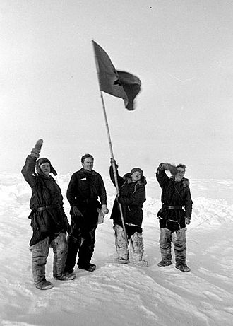 Папанинцы на Северном полюсе. Источник:wikimedia.org