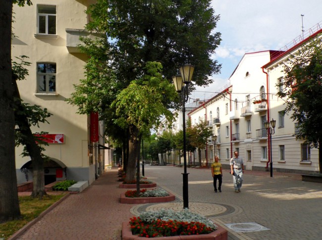 На улице Суворова