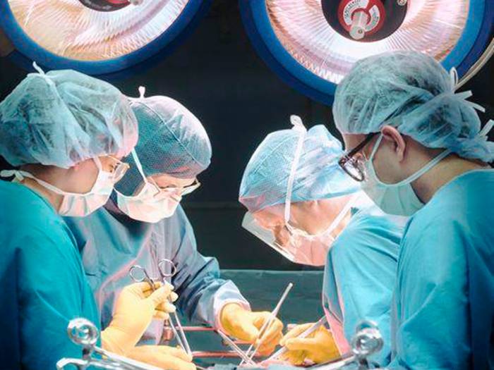 american-surgeons-have-performed-a-complex-transplant-donor-organs