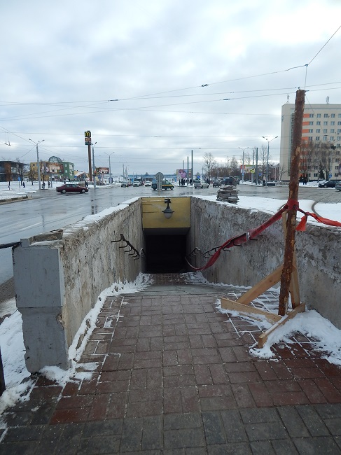 переход в конце Московского