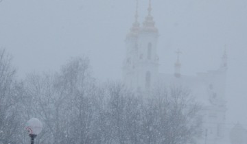мост тысячелетия, Воскресенская церковь, снегопад 18 марта в Витебске