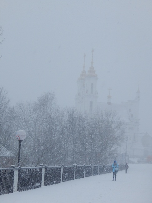 мост тысячелетия, Воскресенская церковь, снегопад 18 марта в Витебске