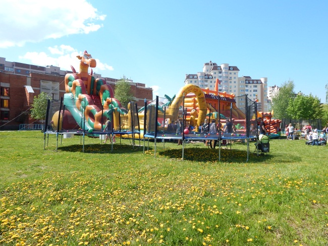бригантина, батуты, надувной городок