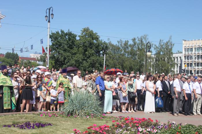 витбек, памятник невскому, открытие