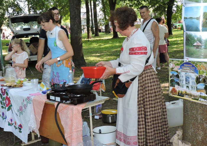 лепель, фестиваль мифологии, "в гости к лепельскому цмоку"