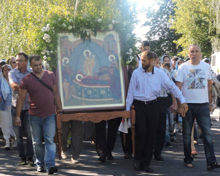 успение пресвятой богородицы в витебске, крестный ход 