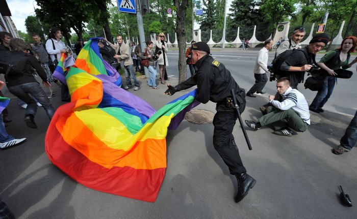 Беларусь, ЛГБТ, гей-парад, Корженевский