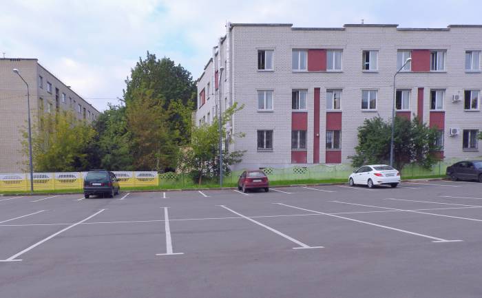 Бесплатная парковка на улице Богдана Хмельницкого