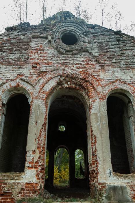 Церковь имела пять входов. Фото Анастасии Вереск