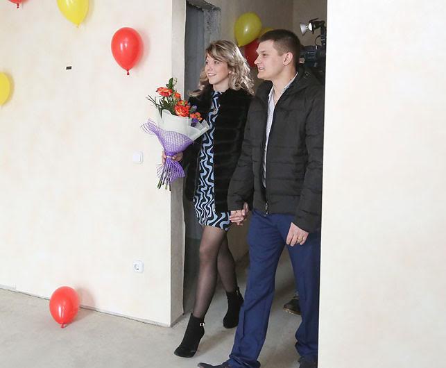 Счастливые обладатели квартиры в Минске