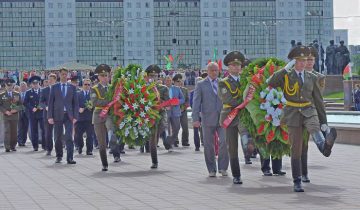 возложение цветов