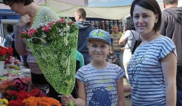 Цветы к 1 сентября. Фото Светланы Васильевой