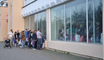 Желающих обучаться в спортивной школе пришло действительно очень много. Фото Анастасии Вереск