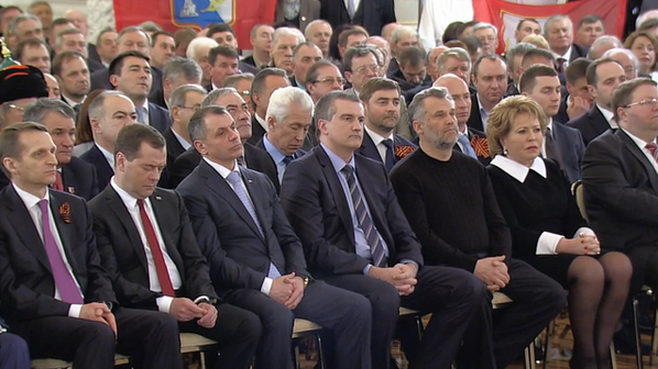 Медведев часто засыпает на совещаниях и заседаниях. Источник politota.d3.ru