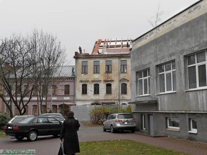 В центре Витебска началась реконструкция старинного здания: 8 интересных фактов про то, что там было раньше