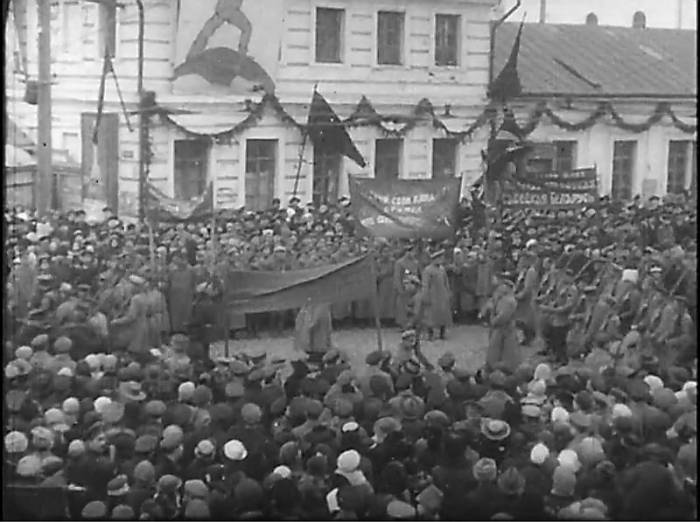 Как был украшен Витебск 7 ноября 1918 года. «Революционное искусство... Когда-нибудь, быть может, поймем...»