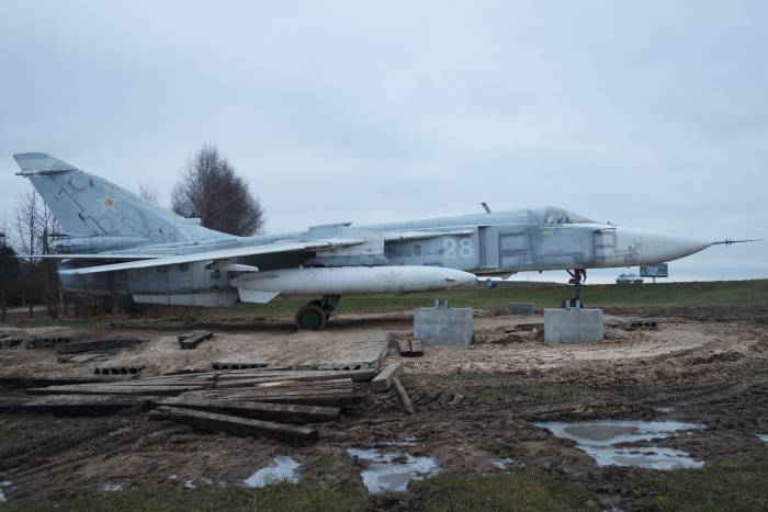 самолет в Кировском