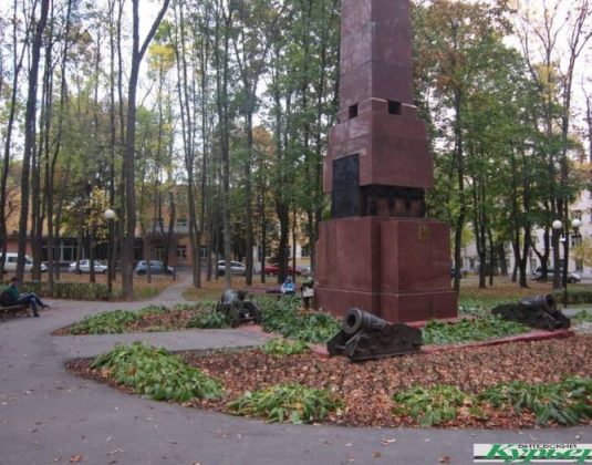 памятник 1812