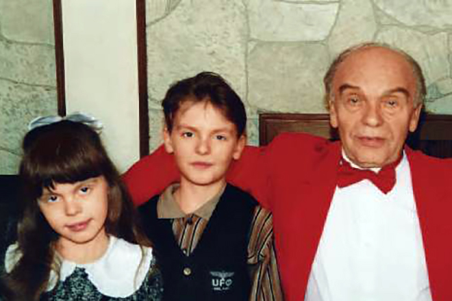 Владимир Шаинский с детьми.