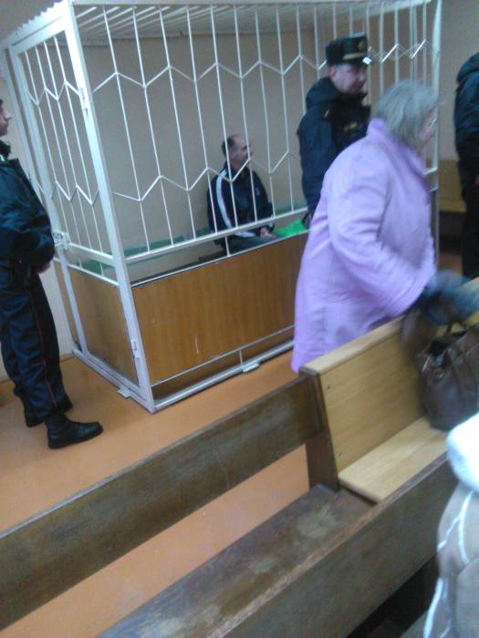 Витебскому активисту угрожали изнасилованием дубинкой и тем, что он будет ползать на коленях и кричать «я люблю СИЗО-2»