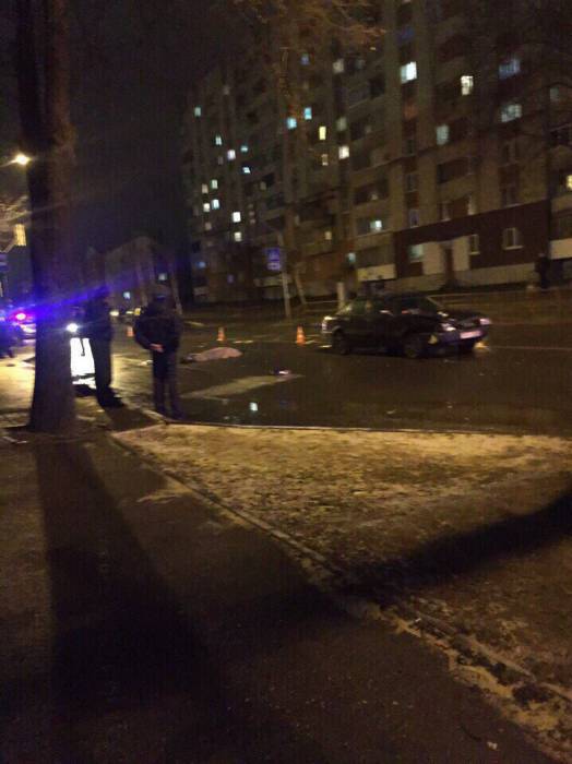 Сегодня вечером в Витебске на Карла Маркса напротив «Весты» молодой водитель сбил насмерть пожилую женщину