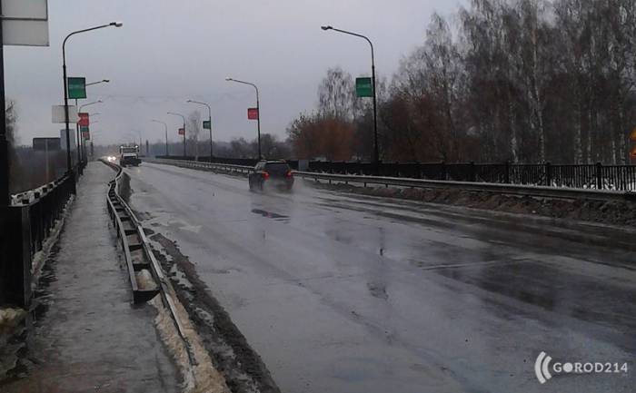 В Новополоцке мост через Двину могут признать аварийным. Скорее всего, будет введено ограничение по грузоподъемности