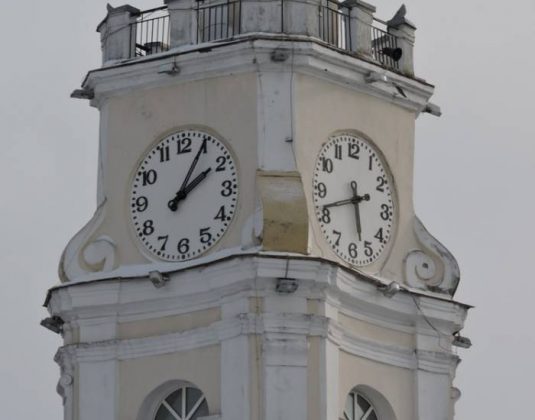 ратуша, часы, время, неправильное