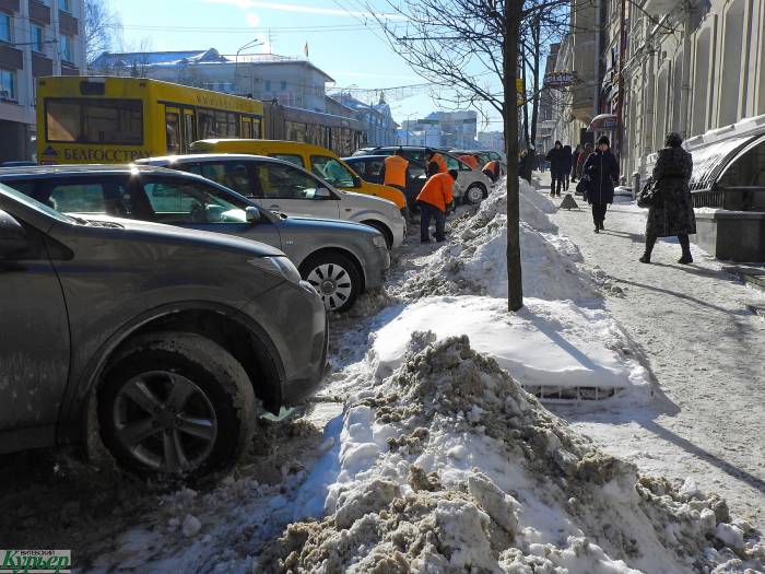 В Витебске идет борьба со снегом