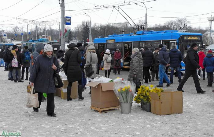 Суета и пробки на дорогах Витебска накануне 8 марта