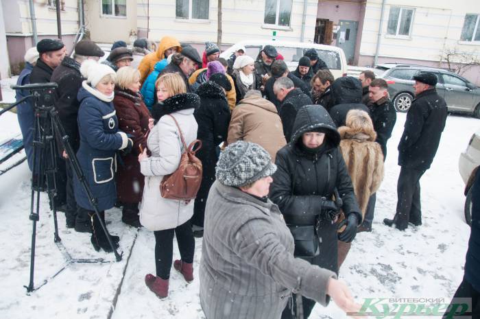 «А на нас, извините, наплевали!» В Витебске жильцы выступили против застройки возле Смоленского рынка