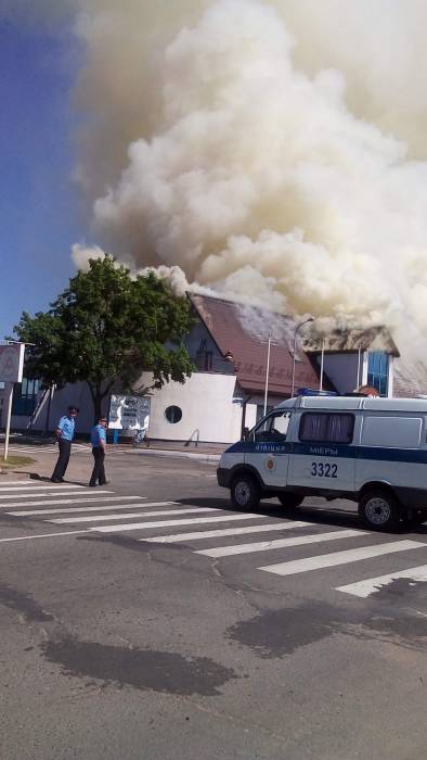 Вчера в Миорах открыли новую больницу, а сегодня сгорел ФОК