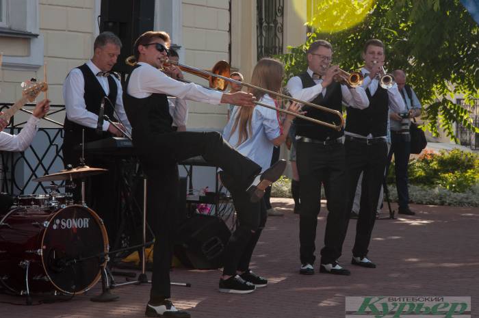 Как сегодня зажигали Jazz City Band и «Лялька» (видео)
