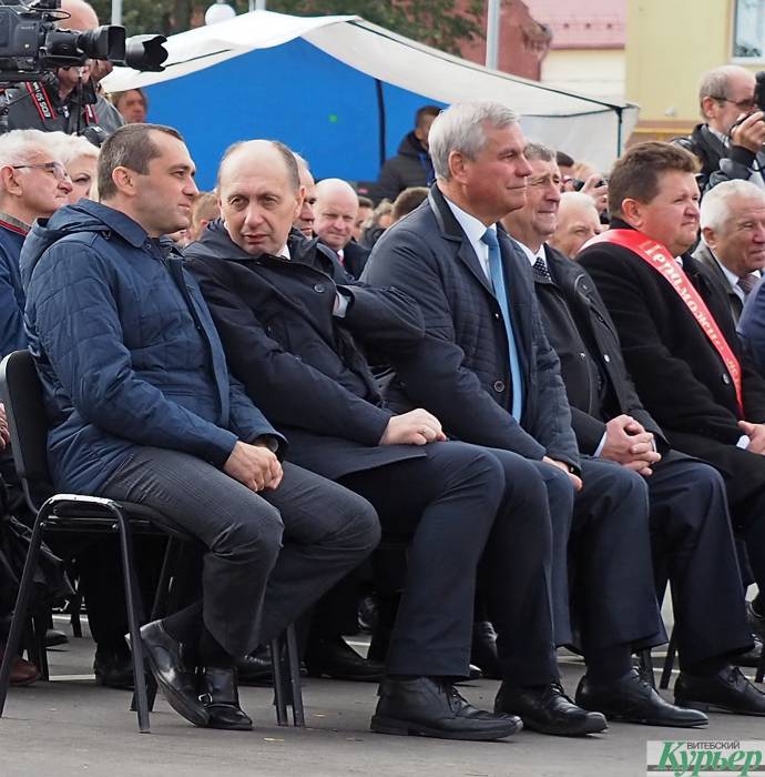 7 известных официальных лиц Беларуси, которых мы увидели на «Дожинках» в Верхнедвинске