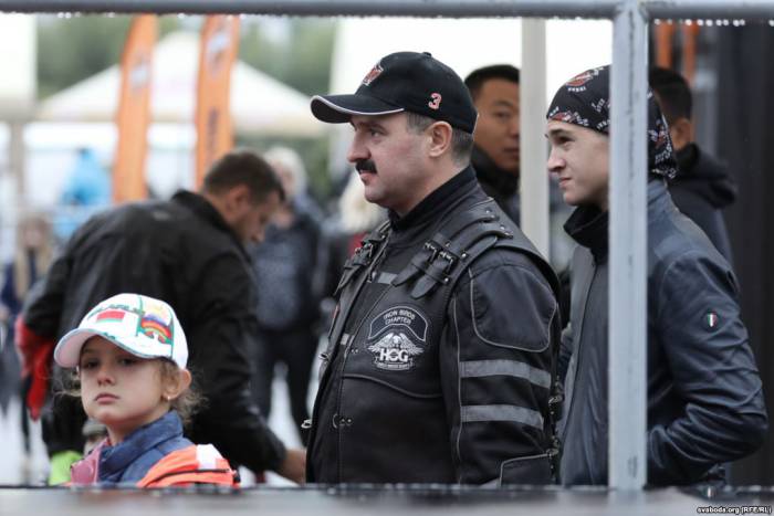 Внуки и сын Александра Лукашенко и даже сын Че Гевары закрыли мотосезон в Минске (фото)
