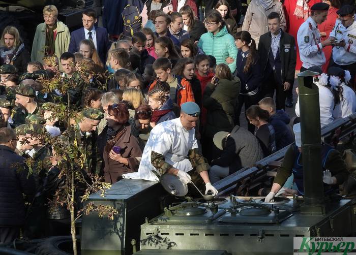 Как в Витебске открывали памятник бойцам ВДВ (видео)
