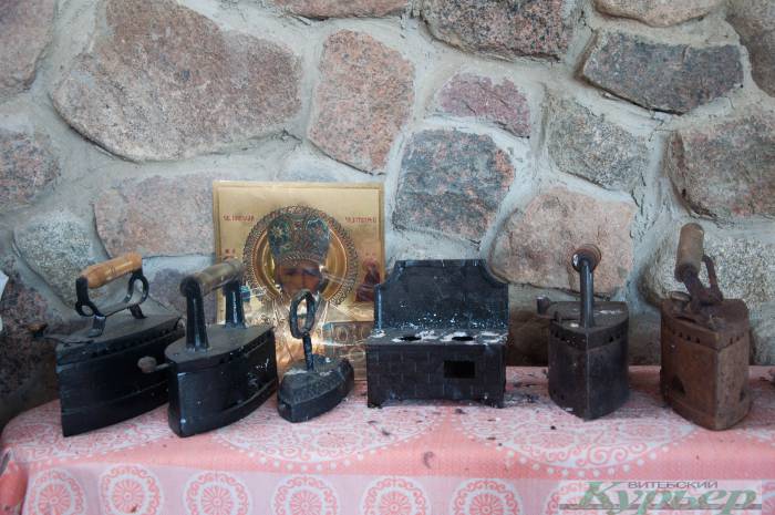 Как житель Орши создал на агроусадьбе большой музей старинных вещей