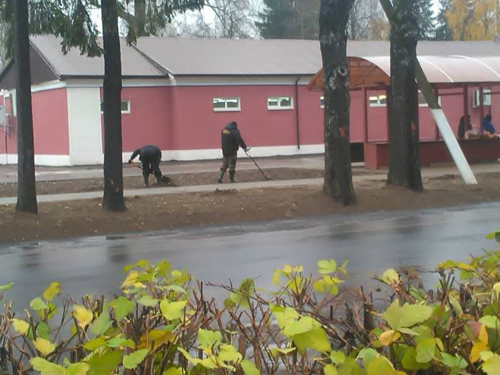 В Болбасово и вблизи него сконцентрированы целые группы силовиков, которые следят за порядком