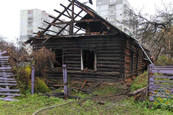 В Витебске на улице Клинической горел дом. Погибло три человека