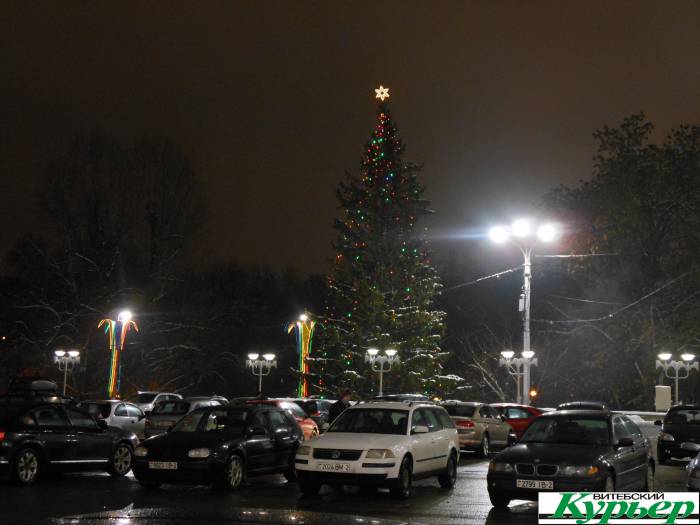 Главная новогодняя елка Витебска. Как это было с 2006 по 2008 на площади Свободы
