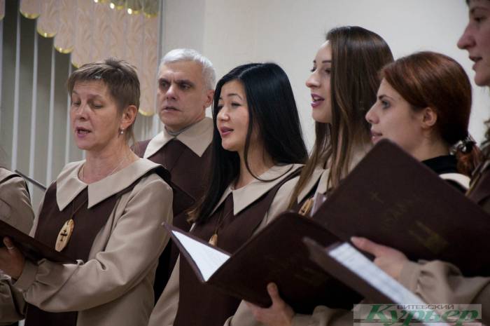 В Витебске уже начали праздновать Рождество. «Ціхая ноч, Святая ноч»... создайте себе уют предрождественских дней вместе с нами