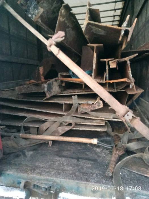 В Россонском районе ГАИ в кузове Volvo обнаружила 20 тонн лома черного металла