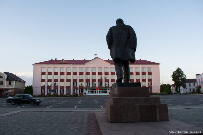 Пьяный многодетный отец из Постав угнал машину сотрудницы местного райисполкома