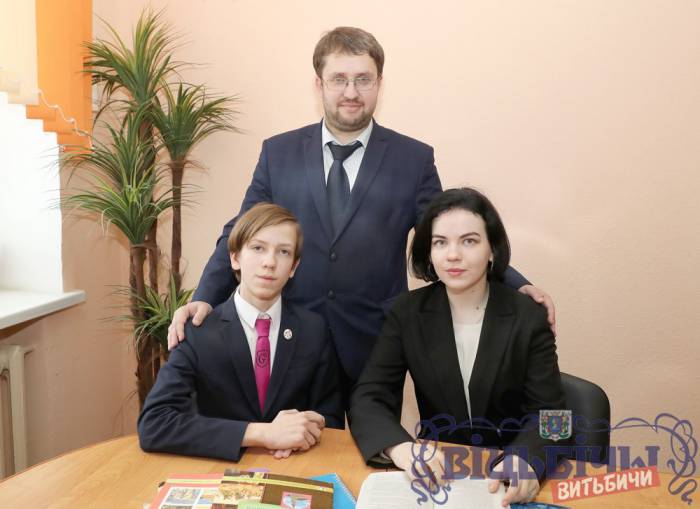 Восьмиклассник витебской гимназии №2 вышел в финал телевизионного интеллектуального шоу «Я знаю!»