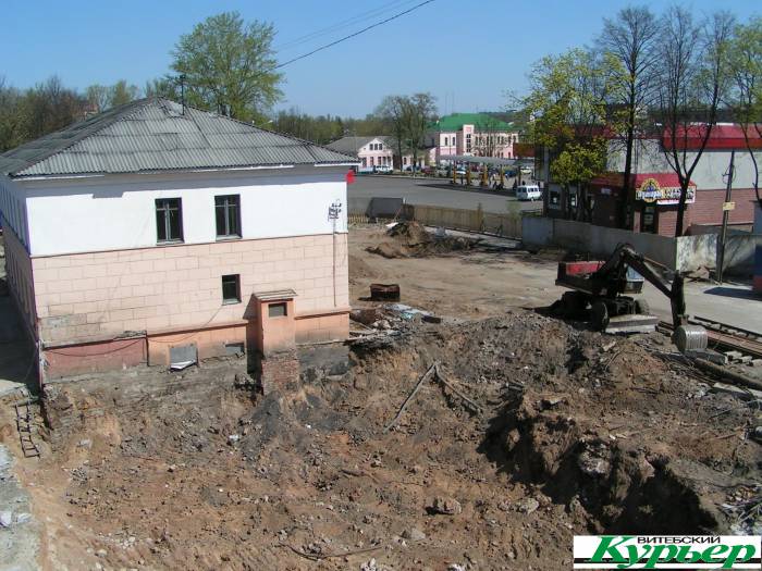 Большевистская улица. Витебский призрак возле железнодорожного вокзала