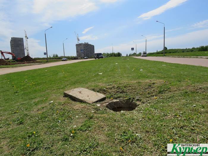 В Витебске в Билево поджидают очень опасные ловушки. С ними борется, как может, житель микрорайона
