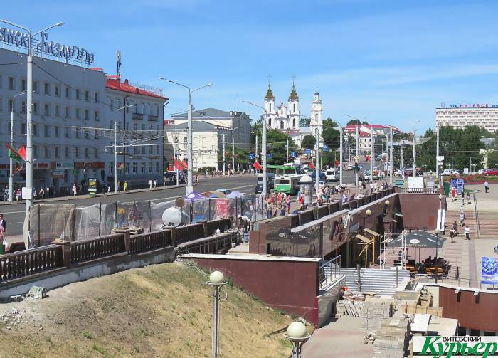 В центре Витебска появилась гранитная балюстрада длиной 150 метров