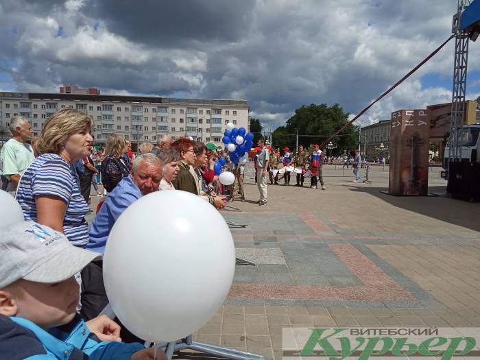 Что происходит сейчас на площади Победы