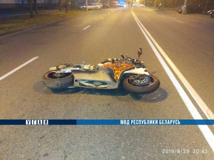В Новополоцке водитель Рено Лагуна не пропустил мотоцикл. Мотоциклист погиб на месте ДТП
