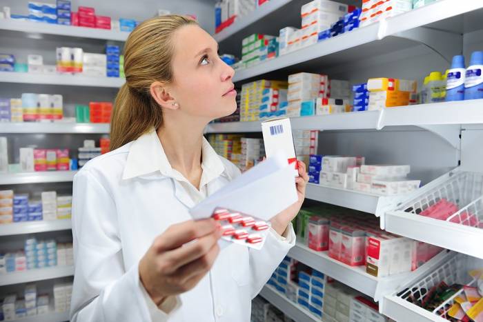 Минздрав прорабатывает вопрос доставки лекарств из аптек на дом