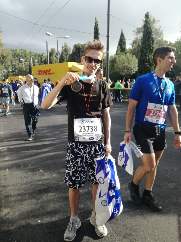 Виталий Архипенко из Витебска пробежал марафон в Афинах